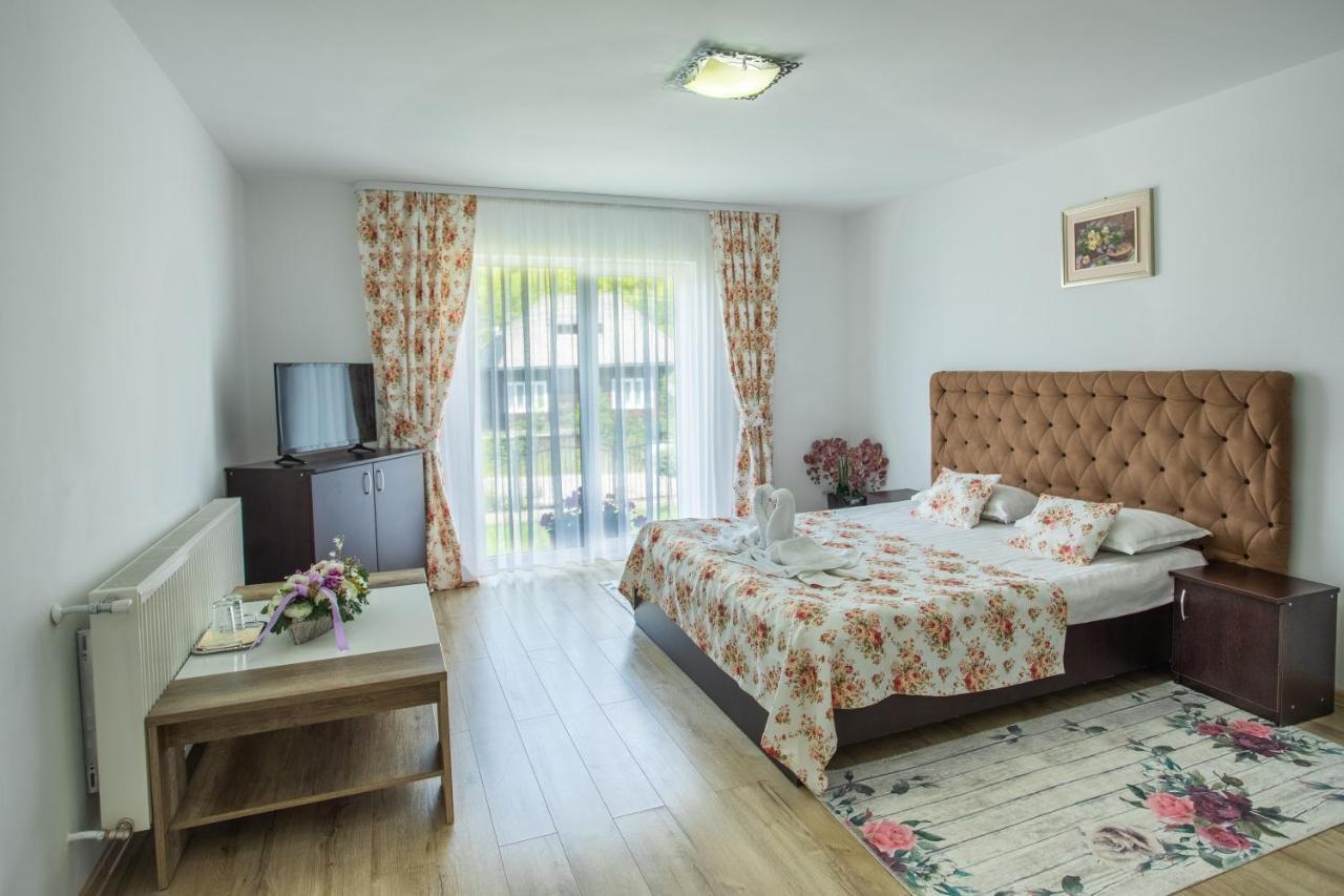 Casa Ina Hotell Moisei Exteriör bild